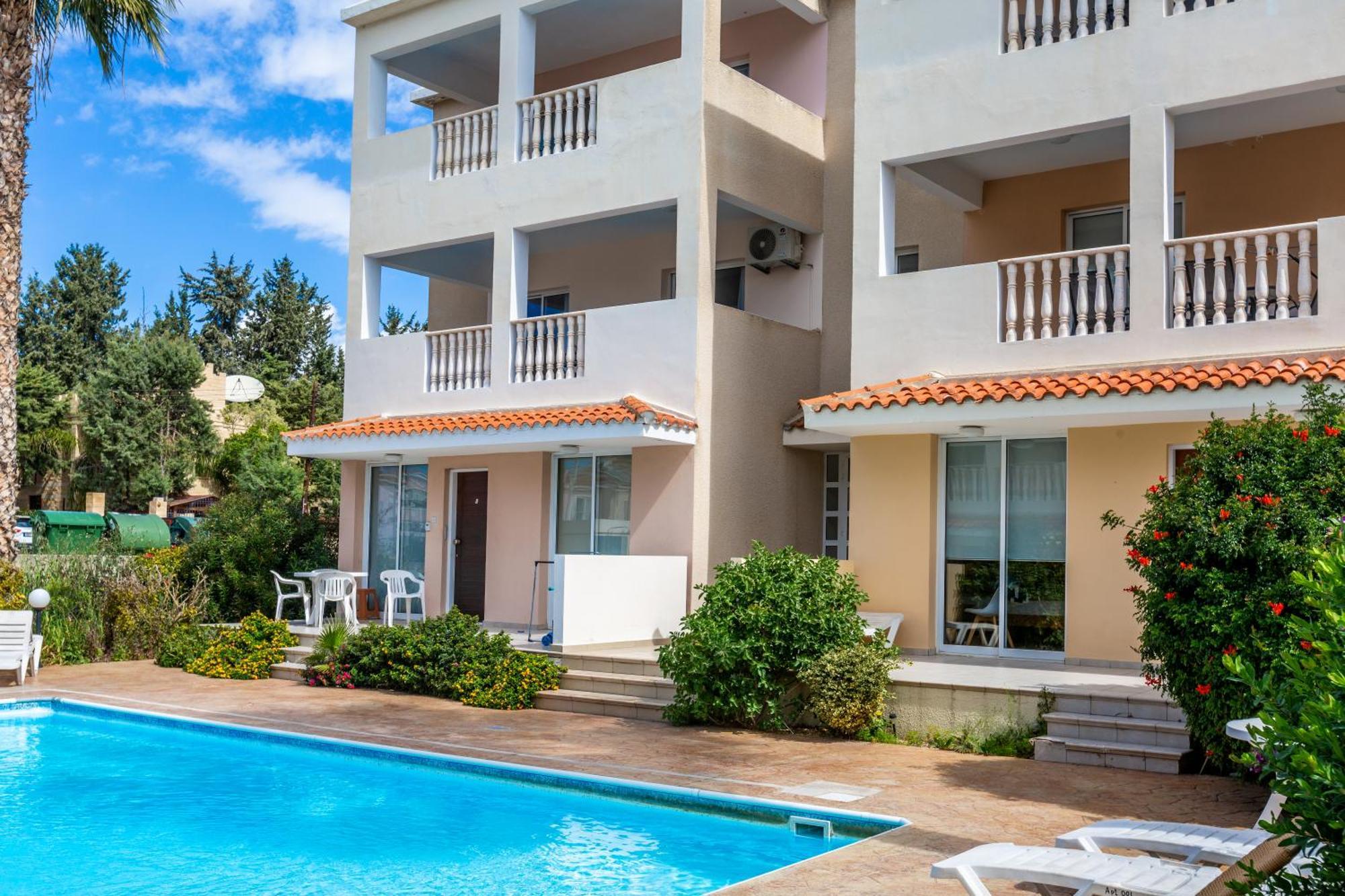 Beautiful One Bed Apartment In Paphos Kültér fotó