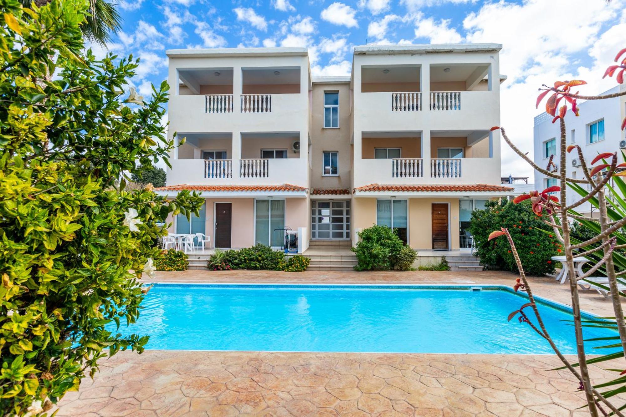 Beautiful One Bed Apartment In Paphos Kültér fotó